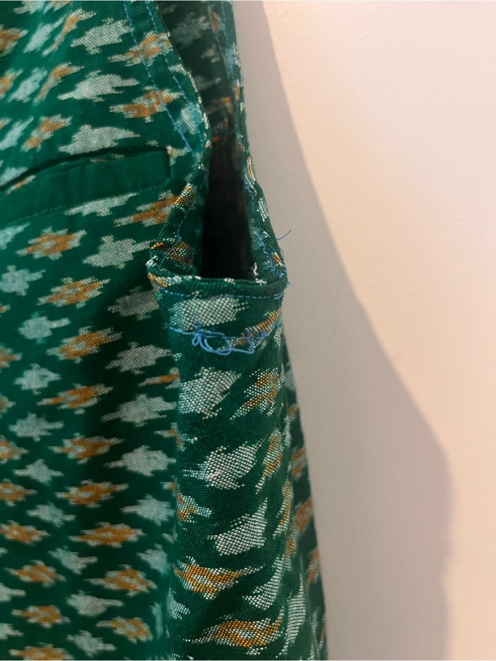 Green Patterned Sleeveless Button-Front Top - Picture 3 of 9